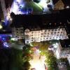 Einen spektakulären Überblick über die Feuerwehrübung am Mutterhaus Ursberg bot die Drohne des Katastrophenschutzes Günzburg.
