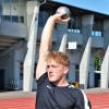 Zehnkämpfer Manuel Eitel vom SSV Ulm 1846, hier beim Kugelstoßtraining, ist in Götzis mit seiner neuen persönlichen Bestleistung von 8351 Punkten in die Weltelite vorgestoßen. Foto: Stefan Kümmritz