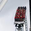 Eine Gruppe Schweizer Nachwuchsskifahrer sitzt in der Achterbahn Silverstar.