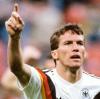 Lothar Matthäus führte die DFB-Elf 1990 zum dritten WM-Titel. 