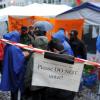 Hungerstreikende am Samstag in einem Camp auf dem Rindermarkt in München (Bayern). Die Asylbewerber kämpfen um die Anerkennung ihrer Asylanträge. 