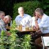 Jubiläumsfeier des Verschönerungsvereins zwischen allerlei Kräutern und mit Musik der Kleinstadtliebe. 