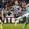 Nach der Einwechslung von Kevin De Bruyne (r) drehte Manchester City das Spiel in Newcastle.