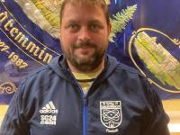 Michael Reich von der SpVgg Gundremmingen hat erfolgreich die Vereinsmanager-B-Lizenz mit Schwerpunkt Fußball abgeschlossen und setzt sich für mehr Qualifizierung im Ehrenamt ein. 