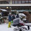 Innerhalb kurzer Zeit verwandelte der Schnee den Christkindlesmarkt in Welden in ein Winterdorf.