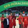 Ein Bild fast vergessener Zeiten: Jupp Heynckes war Trainer der Bayern, Sandro Wagner Stürmer und Sven Ulreich stand im Pokalfinale zwischen den Pfosten. Die Münchner unterlagen 1:3 und werden nur äußerst ungern an die Niederlage gegen die von Niko Kovac trainierten Frankfurter erinnert.