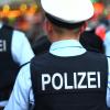 Nach einer Personenkontrolle am Ulmer Hauptbahnhof nimmt die Polizei einen 19-Jährigen fest.