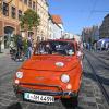 Die Maximilianstraße in Augsburg stand am Sonntag im Zeichen der Fuggerstadt Classic. Dort gab es über hundert Oldtimer zu bestaunen.