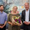 Antje Luxenhofer (Mitte) ist die neue Leiterin der Realschule in Schwabmünchen. Sie wurde vom stellvertretenden Fachbereichsleiter für Schulen, Sport
und Kultur, Wolfgang Rößle (links), und Landrat Martin Sailer begrüßt.