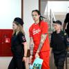 Brittney Griner (M) sitzt seit viereinhalb Monaten in Russland in Untersuchungshaft. Nun hat der Prozess begonnen.