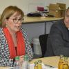 Die Leiterin des Landsberger Gesundheitsamts, Dr. Birgit Brünesholz und Landrat Thomas Eichinger bei einer Pressekonferenz am Freitagvormittag.