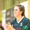 Capitana und Geburtstagskind Laura Geiselsöder bringt ihren Angels Energie, wie hier von der Bank oder wie in Marburg auf dem Spielfeld zum 62:60-Auswärtssieg.