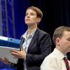 Der AfD-Vorsitzende Bernd Lucke und seine Stellvertreterin Frauke Petry beim Parteitag in Essen.