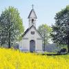 Die Kreuzbergkapelle bei Stockensau wurde 1993 gebaut.  