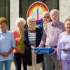 Im Bild (von links): Wolfgang Losleben, Gerhard Schindler, Brigitte Machanek, Elfriede Schindler, Waltraud Berger, Eberhard Wirbka, Dietmar Berger, Sigrid Khewild, Oberbürgermeister und Schirmherr der Tafel Frank Kunz, Irmgard Walkmann und Kathrin Broda (Caritas). 	