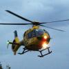 Ein Rettungshubschrauber musste einen verletzten Mann in eine Klinik fliegen.