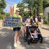 Bereits im vergangenen Jahr demonstrierten Eltern gegen eine Erhöhung der Kita-Gebühren in Friedberg - erfolglos. Nun steigen die Beiträge weiter.