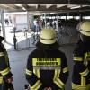 In einem Imbiss am Kaufland in Donauwörth hat es eine Verpuffung gegeben. Die Freiwillige Feuerwehr war vor Ort.