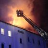 Bei einem Wohnungsbrand am frühen Freitagmorgen in Landsberg ist hoher Sachschaden entstanden.