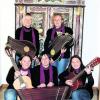 Die Musikgruppe "Fünf Jahressaiten" gestaltete den Empfang der Pfarrgemeinde Inchenhofen. Foto: Sandra Schweizer
