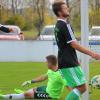 Nur kurz währte beim FC Horgau die Freude über den Führungstreffer. Schon bald mussten Markus Metzler, Torhüter Michael Feistle und Manuel Hemm (von links) den Ball aus dem Netz holen. Am Ende gab es im Kellerduell eine 1:2-Niederlage beim FC Lauingen.