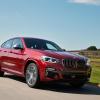 Der BMW X4 zeichnet sich im Vergleich zum X3 durch ein auffälligeres Design aus.