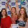 Marius Macarei, Laura Gervais, Hannah Schuster, Sophia Schuster und Eva Ebel von Mind Projects aus Memmingerberg haben mit ihrem Film „Desperandum“ einen der vier Hauptpreise des Schwäbischen Kinder- und Jugendfilmfestivals und den Filmhaus-Huber-Preis gewonnen. 
