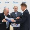 Viele Sponsoren fordern von Blatter Aufklärung.