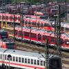 Auch nach dem Bahn-Streik fahren aktuell noch nicht alle Züge wieder. Der Ersatzfahrplan ist noch den ganzen Tag gültig.