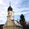 Seit 350 Jahren steht die St.-Antonius-Kapelle an der Ortsdurchfahrt im Dorfzentrum von Birkach. Auf ein Gelübde nach einer Viehseuche wurde sie errichtet.