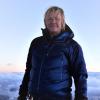 Über den Gipfeln der Berge liegt seine Welt: Klimaforscher und Bergsteiger John All erforscht, wie die Gletscher unter steigenden Temperaturen leiden.  	