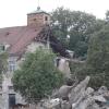 Der Abriss der Gebäude auf dem Reese-Areal in Augsburg ist in vollem Gange. Nun fiel der Turm mit der Fahnenstange auf dem Dach der alten Kantine.