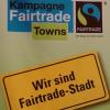 Das Banner verkündet es: Bobingen gehört nun zu den 1300 Fairtrade Towns weltweit.