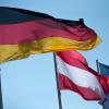 Einer Studie zufolge kämpfen viele Deutsche mit Vorurteilen in Österreich.