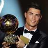 Der Portugiese Cristiano Ronaldo erhielt nach 2008 zum zweiten Mal den Ballon d'Or.