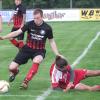 Umgekehrte Vorzeichen: Bis zur Pause sahen Kamil Kopiec (links) und der SV Wagenhofen gegen den FC Zell/Bruck (rechts Bastian Hille) wie der Sieger aus. Doch nach der Pause drehten die Gäste die Partie und holten noch ein 2:2-Remis.  	