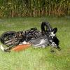 Bei dem Unfall im Kreis Donau-Ries starb der Fahrer des Motorrads. Eine Frau wurde schwer verletzt.