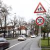 In Augsburg soll auf den meisten Straßen Tempo 30 gelten, wenn es nach den Grünen geht.