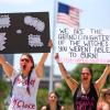 Nachdem Ende Juni das verfassungsmäßige Recht auf Abtreibung in den USA vom Obersten Gericht gekippt wurde, gab es landesweit zahlreiche Proteste. Eine Chance für die Demokraten?