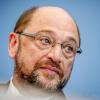 SPD-Kandidat Martin Schulz mit ernstem Gesicht: Umfragen zufolge standen seine Chancen schon einmal besser. Aktuell holte seine Partei jedoch um zwei Punkte auf.