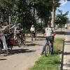 Bei einer Radtour durch Neusäß schauten Mitglieder des Ortsverbands der Grünen nach gefährlichen Stellen für Fahrradfahrer. 	