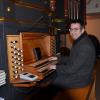 Wolfram Seitz ist der neue Kirchenmusiker in der Stadtpfarrkirche in Illertissen. Zu seinen Aufgaben gehört das Orgelpiel während der Gottesdienste, aber auch die Leitung der Chöre und des Kammerorchesters St. Martin. 