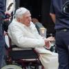 Der emeritierte Papst Benedikt XVI ist zum ersten Mal seit seinem Rücktritt vor mehr als sieben Jahren nach Deutschland zurückgekehrt. 