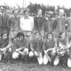 Erstmals gelang der Sprung in die Bezirksliga: Die Meistermannschaft der A-Klasse Nord von 1973 mit dem jungen Spartenleiter Manfred Spenninger (stehend links).