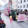 Es waren elf Fußgruppen und 28 Wägen in Landsberg dabei. Hier sind unsere Bilder von dem ausgelassenen Treiben.