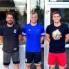 Mit ihnen ist der Kader des Drittliga-Aufsteigers komplett: Oliver Köppel, Matevz Kunst und Anes Becic (von links) spielen für den VfL Günzburg. 	