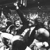 1978: Nach dem Finalsieg gegen die UdSSR lassen die deutschen Spieler ihren Trainer Vlado Stenzel hochleben.