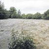 Im Landkreis (auf dem Foto Thannhausen) verwandelt sich die ansonsten gemächliche Mindel bei Hochwasser immer wieder in einen reißenden Fluss. Hochwasserschutz-Projekte im Mindeltal sollen vor Schäden schützen.  