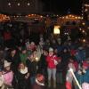 Zahlreiche Besucher waren am Freitagabend zur Eröffnung des elften Ziemetshauser Christkindlmarktes gekommen. 