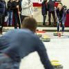 Die neue Sport-Attraktion in der Doppelstadt: Curling. 	